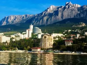 Комплекс апартаментов на побережье Черного моря в г. Ялта, пгт. Кореиз