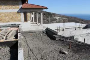 Продается дом в греческом стиле в пригороде г. Ялта, с. Оползневое