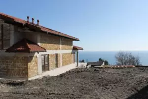 Продается дом в греческом стиле в пригороде г. Ялта, с. Оползневое