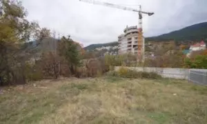 Участок 9 соток в Массандре около новой заправки, г. Ялта