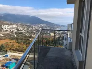 Квартира с потрясающим видом на море и город, г. Ялта
