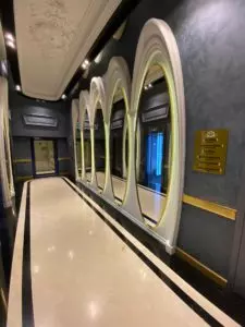 Апартамент с ремонтом и мебелью в ЖК Зазеркалье в г. Ялта