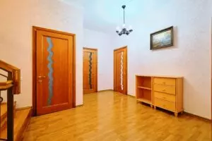 Продается жилой дом с видом на горы в спальном районе г. Ялта