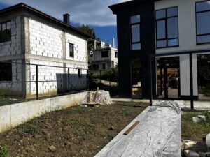 Современный дом с панорамным видом на море в поселке Горное (Ялта)