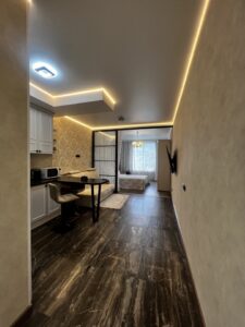 2-комнатная квартира 80 м² с ремонтом и видом на море и город в ЖК «Алмаз», г. Ялта