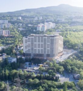 2-комнатная квартира 80 м² с ремонтом и видом на море и город в ЖК «Алмаз», г. Ялта